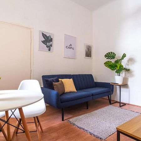 Апартаменти Very Central 1-Br Apt With Patio Будапешт Екстер'єр фото