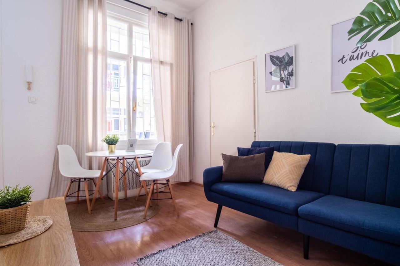 Апартаменти Very Central 1-Br Apt With Patio Будапешт Екстер'єр фото