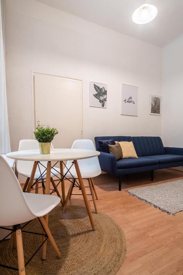 Апартаменти Very Central 1-Br Apt With Patio Будапешт Екстер'єр фото